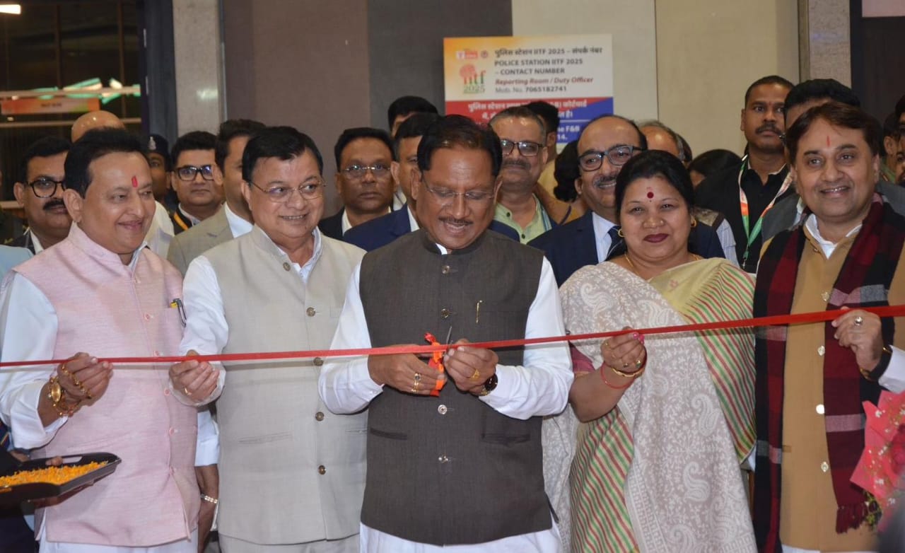 अंतरराष्ट्रीय व्यापार मेले में &nbsp;मुख्यमंत्री श्री विष्णुदेव साय ने छत्तीसगढ़ पेवेलियन का किया अवलोकन
