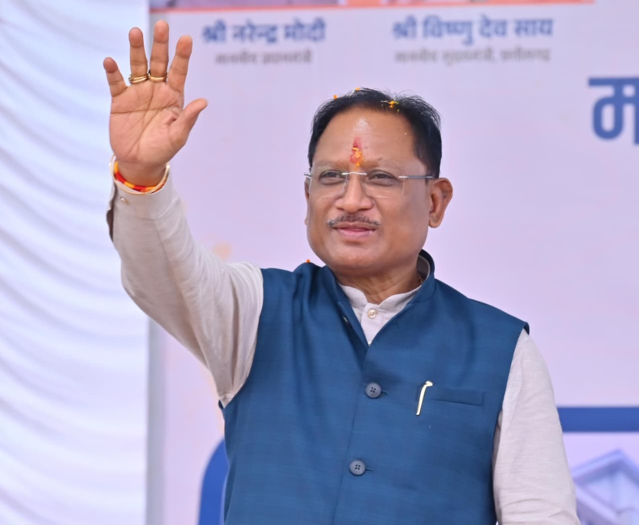 मुख्यमंत्री श्री विष्णुदेव साय की दूरदर्शिताः ग्रामीण क्षेत्रों में सड़कों का विकास, लोगों को मिलेगा बड़ा लाभ,डीएमएफ मद से रायगढ़ में 20.80 कि.मी. की 6 सड़कों का होगा निर्माण
