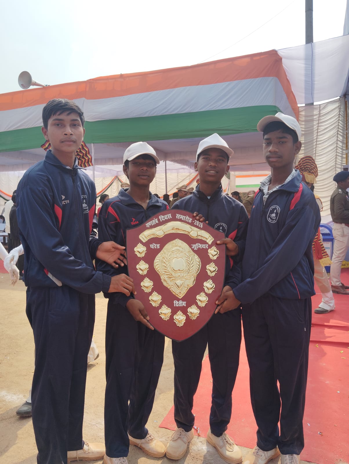सरस्वती शिशु मंदिर उच्चतर माध्यमिक विद्यालय में हर्षोल्लास के साथ मनाया गया गणतंत्र दिवस समारोह,जिला स्तरीय परेड प्रतियोगिता में विद्यालय को द्वितीय स्थान