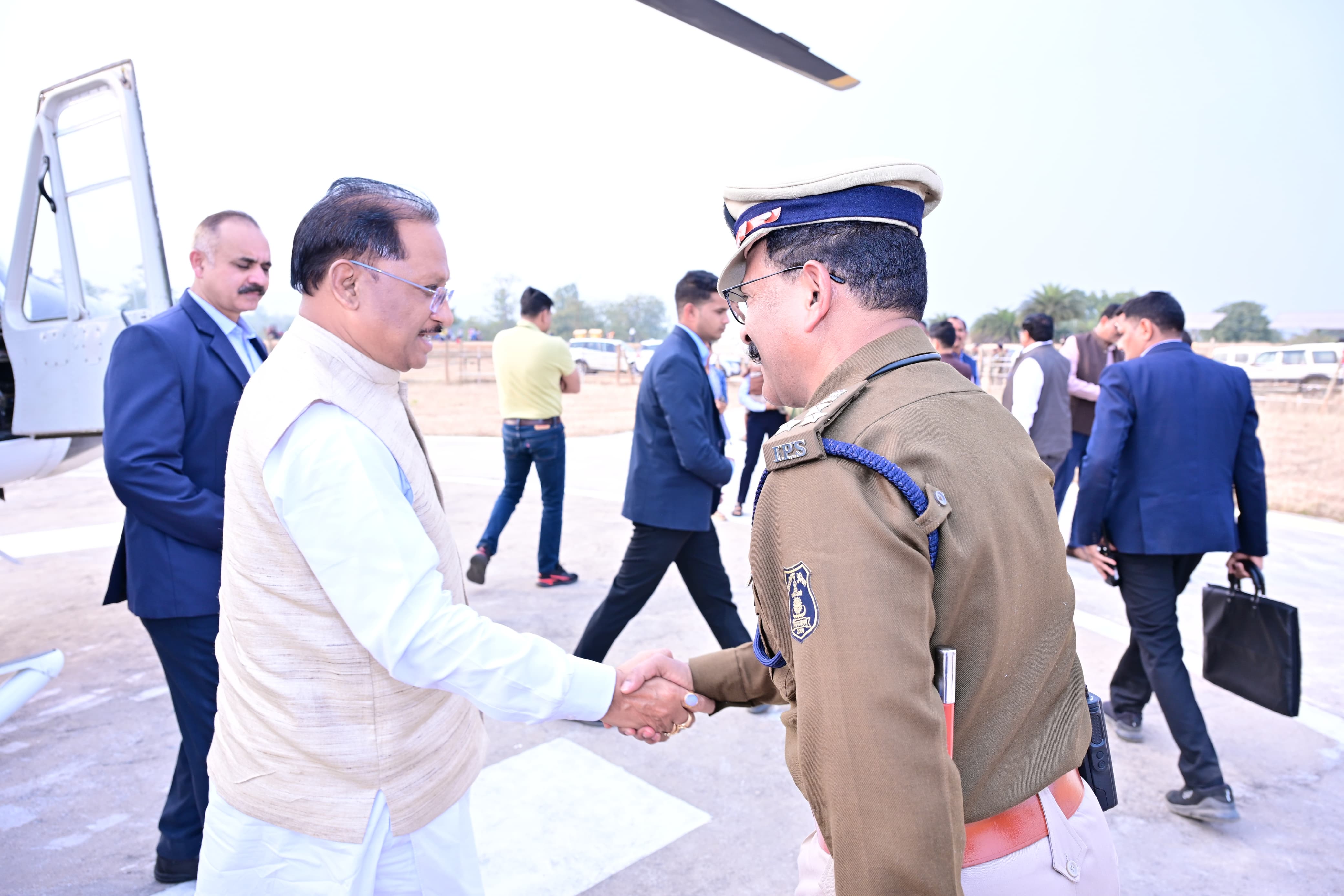 मुख्यमंत्री श्री विष्णुदेव साय &nbsp;बगिया पहुंचे, &nbsp;हुआ आत्मीय आगमन