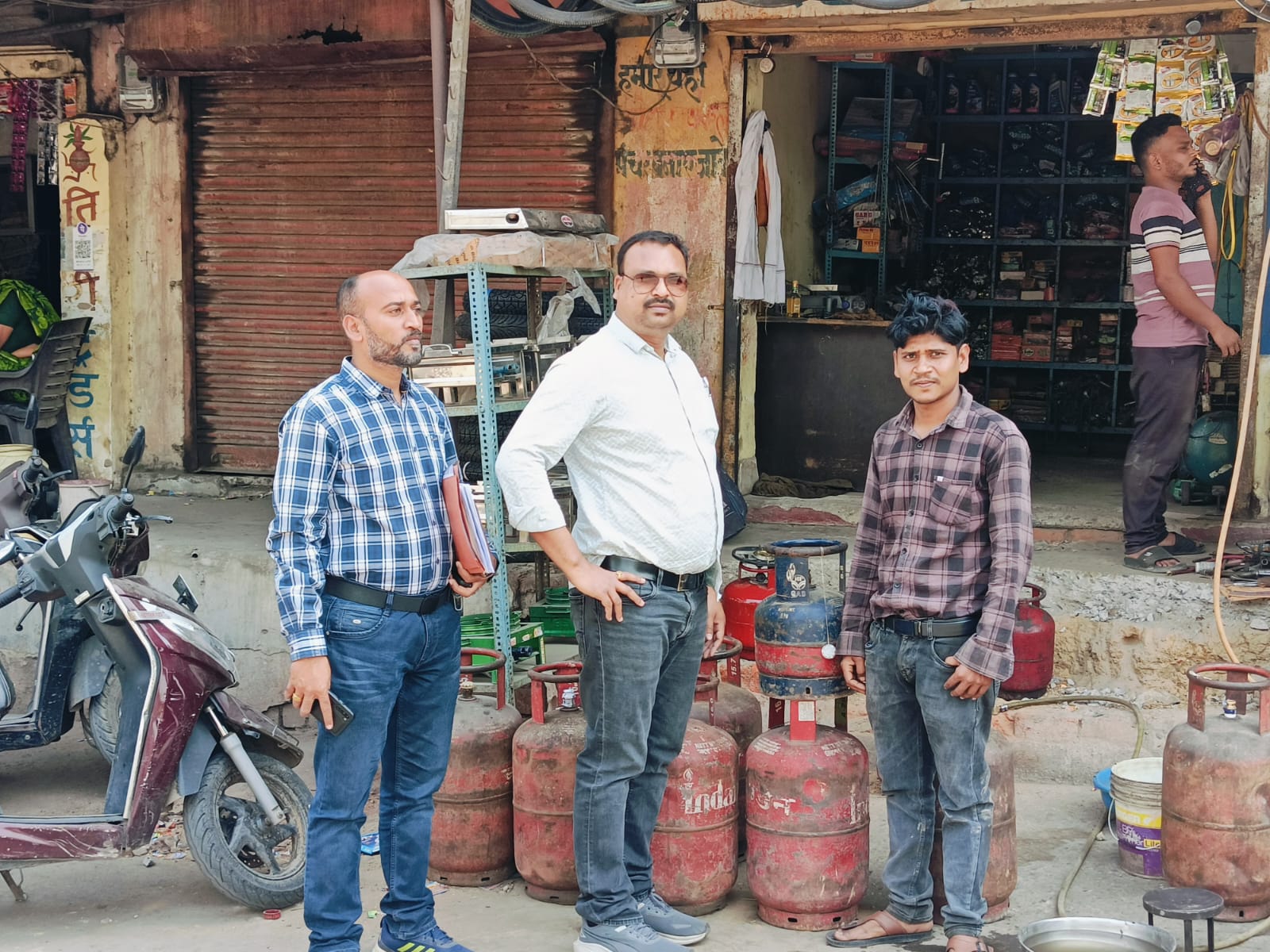 पेट्रोलियम पदार्थों की आपूर्ति को लेकर प्रशासन सतर्क, अफवाहों से बचने की अपील,पर्याप्त स्टॉक उपलब्ध, घबराने की जरूरत नहीं