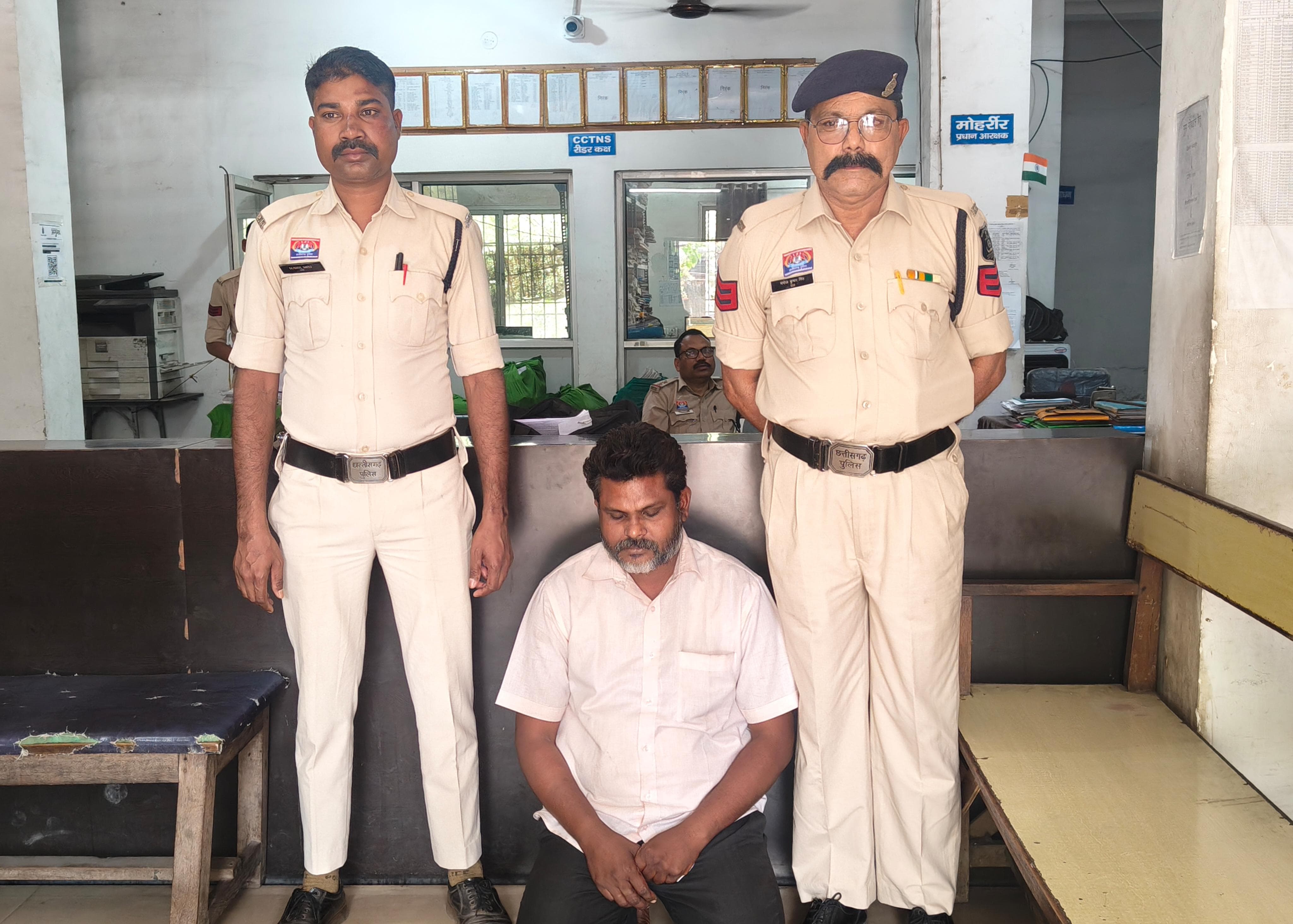 ऑपरेशन अंकुश&rdquo; का ताबड़तोड़ असर&mdash;रायगढ़ में सट्टा कारोबार पर पुलिस का बड़ा प्रहार, रेलवे बंगलापारा और बेलादुला मरीन ड्राइव में रेड कर 3 आरोपी रंगे हाथ गिरफ्तार