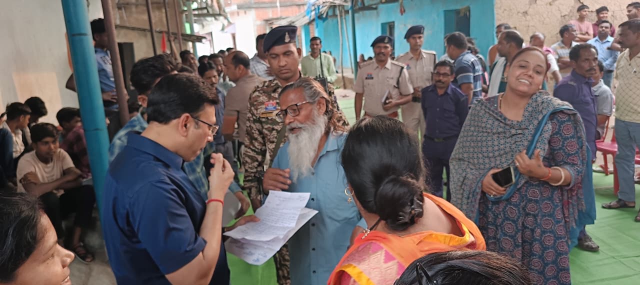 एसएसपी शशि मोहन सिंह की सशक्त पहल&mdash;&ldquo;हेलो सिस्टर&rdquo; हेल्पलाइन से महिलाओं को मिला सुरक्षा का नया भरोसा, अपराध के खिलाफ जनसहभागिता को बनाया सबसे बड़ा हथियार