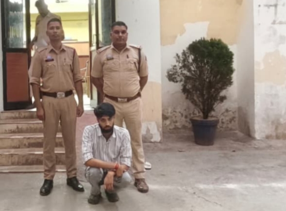 शिव शक्ति स्टील प्लांट में किराया घोटाले का खुलासा &mdash; फर्जी बिल्टी बनाकर लाखों की हेराफेरी, लंबे समय से फरार आरोपी दबोचा गया