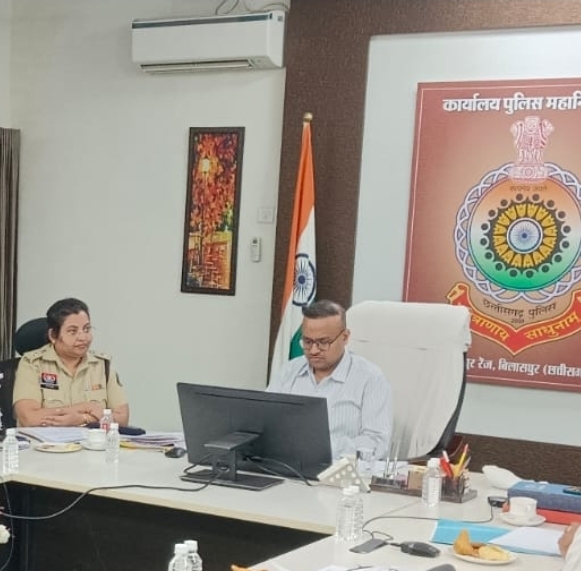 कानून व्यवस्था कसने और लंबित मामलों पर सख्त एक्शन: आईजी राम गोपाल गर्ग ने बिलासपुर रेंज की समीक्षा में दिए कड़े निर्देश, 2374 मर्ग प्रकरणों के त्वरित निराकरण और पासपोर्ट सत्यापन 15 दिन में पूरा करने के आदेश