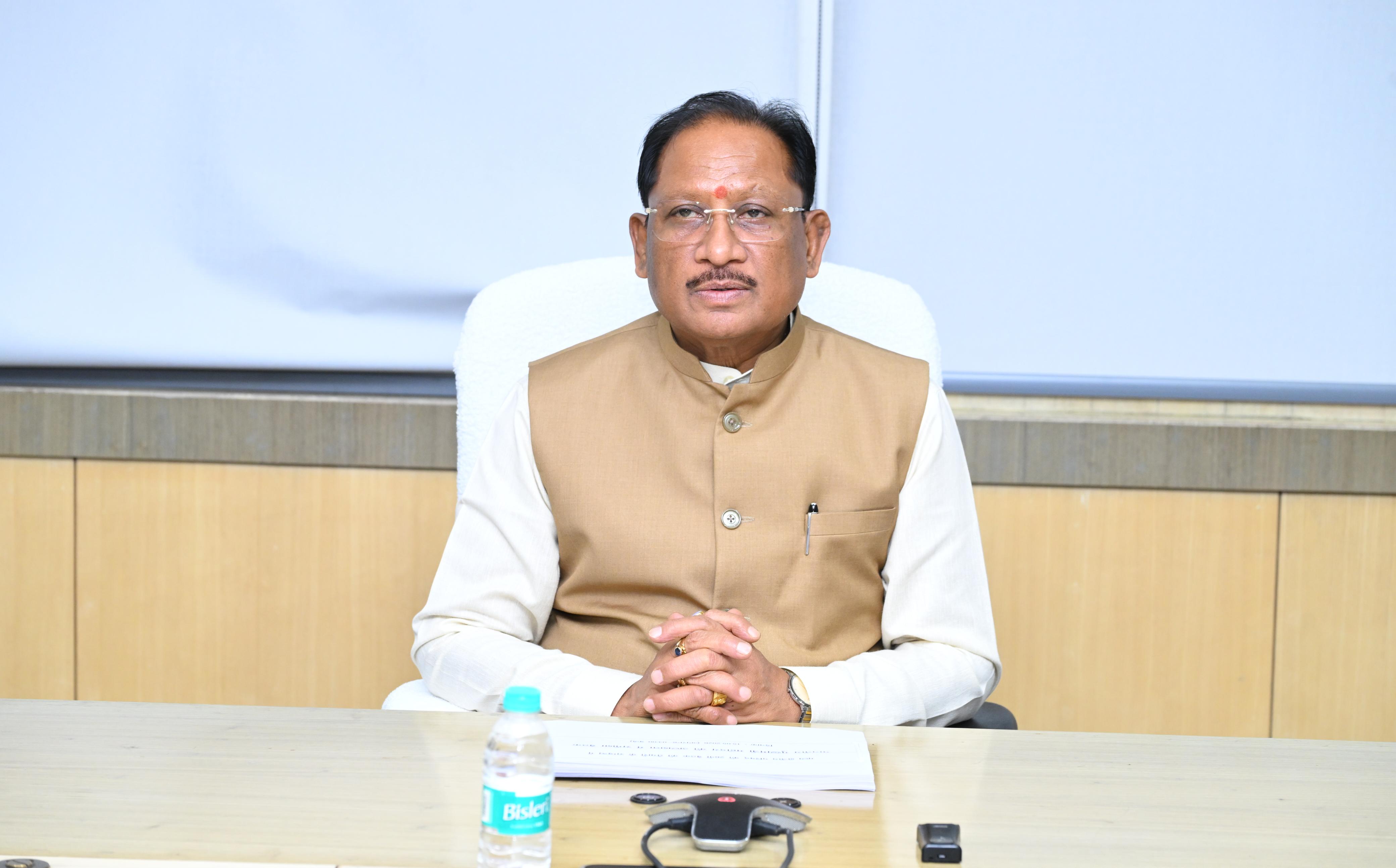 बस्तर बनेगा राष्ट्रीय समन्वय, शांति और विकास की नई तस्वीर : केंद्रीय गृहमंत्री अमित शाह की अध्यक्षता में 19 मई को होगी मध्य क्षेत्रीय परिषद की 26वीं ऐतिहासिक बैठक, मुख्यमंत्री विष्णु देव साय ने तैयारियों को लेकर अफसरों को दिए सख्त निर्देश