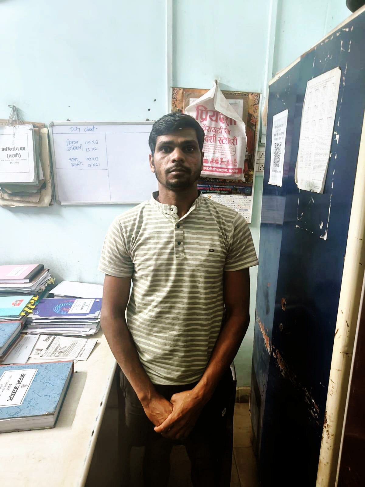 70 लीटर महुआ शराब के साथ पकड़ा गया आरोपी, कोर्ट ने दिखाई सख्ती &mdash; सिर्फ 2 महीने 4 दिन में सुनाई 1 साल की जेल और ₹25 हजार जुर्माने की सजा