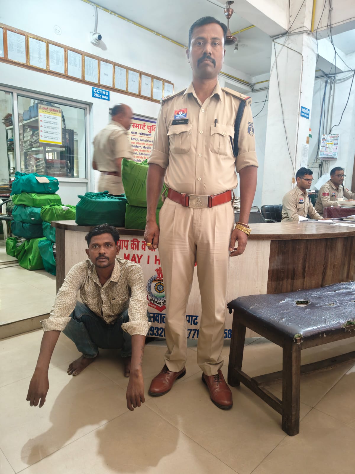 &ldquo;ऑपरेशन आघात&rdquo; का बड़ा असर : नशीले बुट्रम इंजेक्शन सप्लाई करने वाला मुख्य आरोपी गिरफ्तार, युवाओं और नाबालिगों को नशे में धकेलने वाले नेटवर्क पर रायगढ़ पुलिस का लगातार शिकंजा