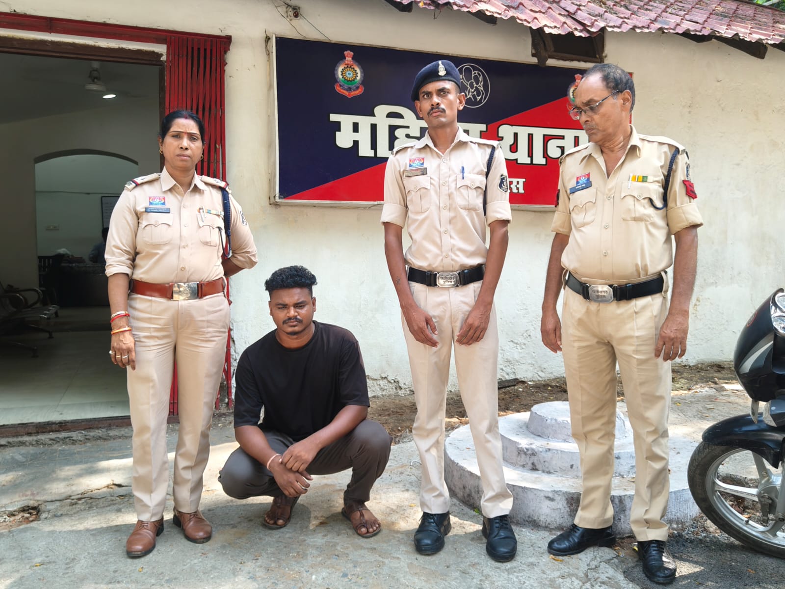 शादी का झांसा देकर युवती से दुष्कर्म करने वाला आरोपी सक्ती से गिरफ्तार, रायगढ़ महिला थाना की त्वरित कार्रवाई, एससी-एसटी एक्ट समेत गंभीर धाराओं में भेजा गया जेल