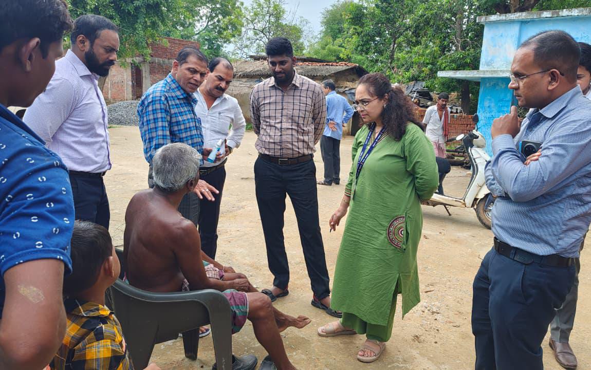 घर-घर दस्तक, हर संदिग्ध की जांच... रायगढ़ में कुष्ठ के खिलाफ छिड़ी बड़ी मुहिम पर केंद्रीय टीम की पैनी नजर, लक्ष्य&mdash;जिले को बनाना कुष्ठ मुक्त