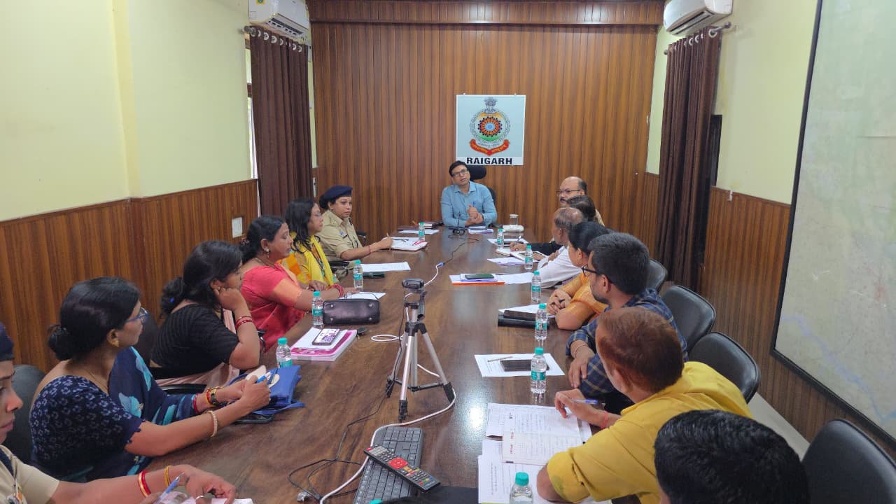महिला सुरक्षा और मानव तस्करी रोकने सभी विभाग मिलकर करें काम, एसएसपी शशिमोहन सिंह ने दिए सख्त निर्देश