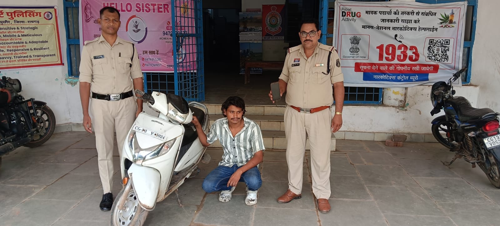 टांगी से जानलेवा हमला कर मोबाइल-बाइक लूटने वाला मुख्य आरोपी गिरफ्तार, "ऑपरेशन क्लीन हंट" में पुसौर पुलिस की बड़ी सफलता