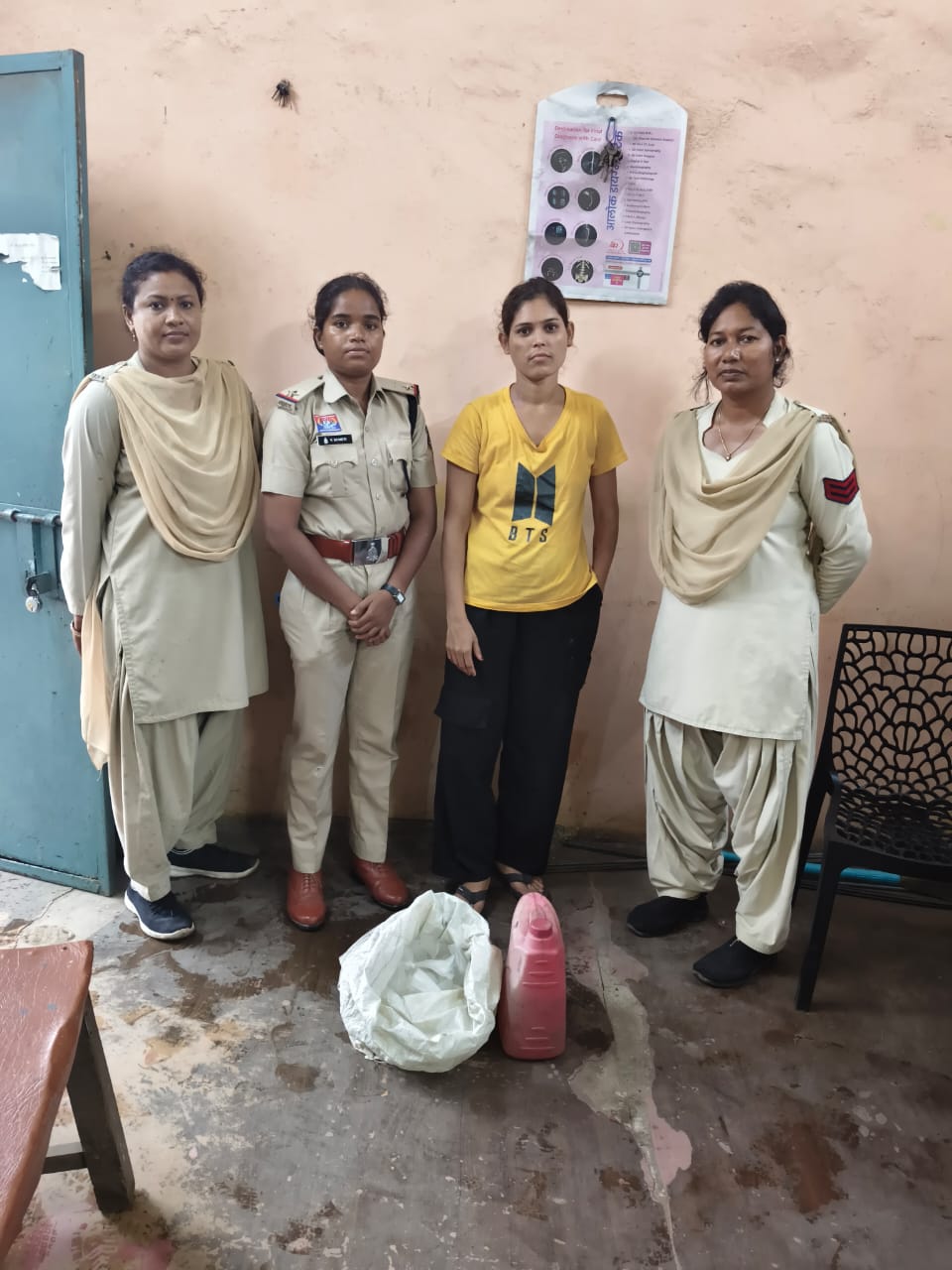 48 घंटे में 'ऑपरेशन आघात' का बड़ा प्रहार: 83.840 लीटर महुआ शराब जब्त, 5 तस्कर गिरफ्तार