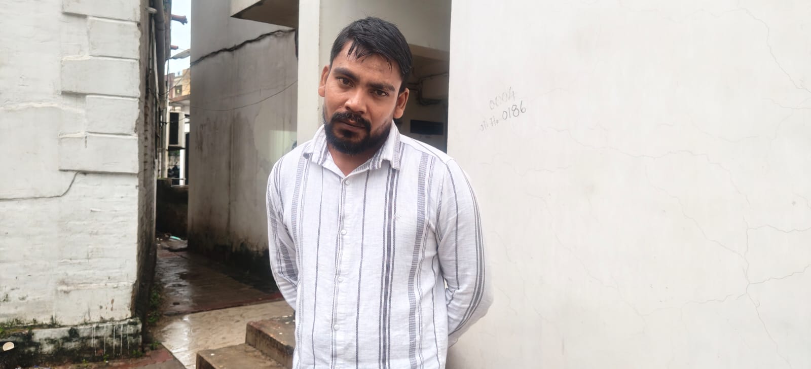 ऑपरेशन क्लीन हंट में बड़ी सफलता: फल विक्रेता पर चाकू से हमला करने वाला फरार आरोपी गिरफ्तार