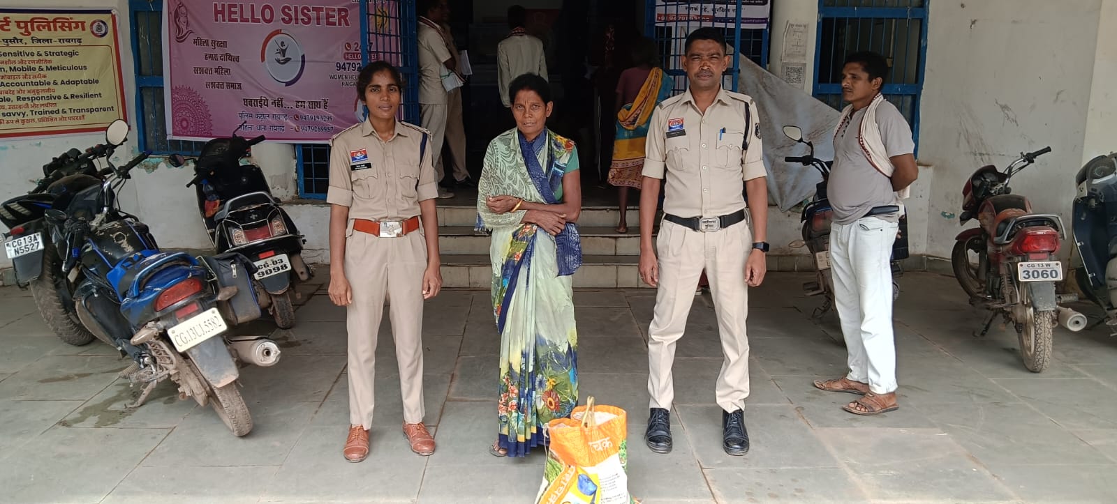 अवैध शराब के खिलाफ रायगढ़ पुलिस की दोहरी कार्रवाई, ढाबा संचालक समेत महिला गिरफ्तार
