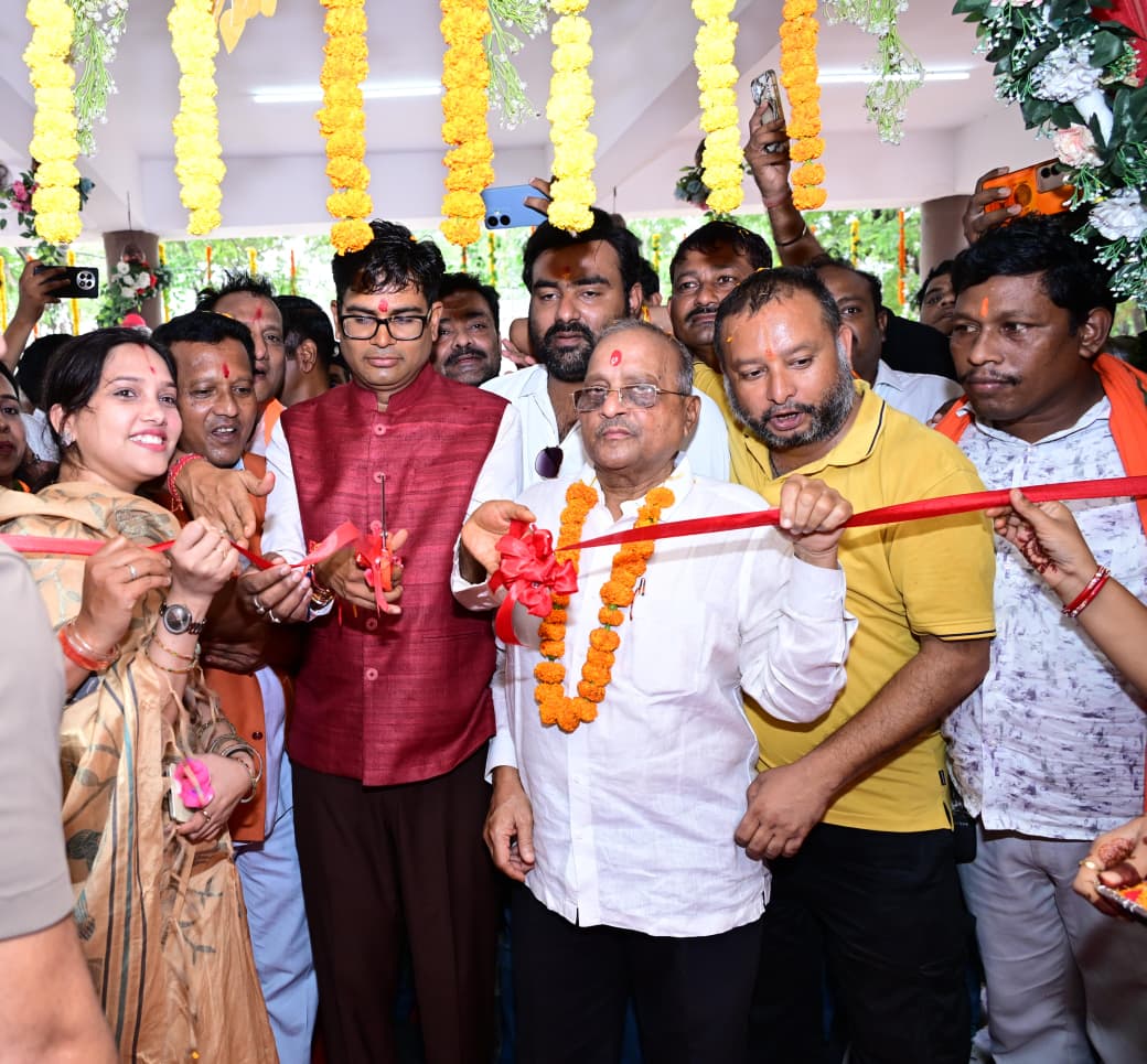 खरसिया में अब एक छत के नीचे मिलेंगी प्रशासनिक और नागरिक सेवाएं, वित्त मंत्री ओ.पी. चौधरी ने आधुनिक संयुक्त तहसील भवन का किया लोकार्पण, विकास कार्यों के लिए 5 करोड़ रुपए अतिरिक्त देने की घोषणा