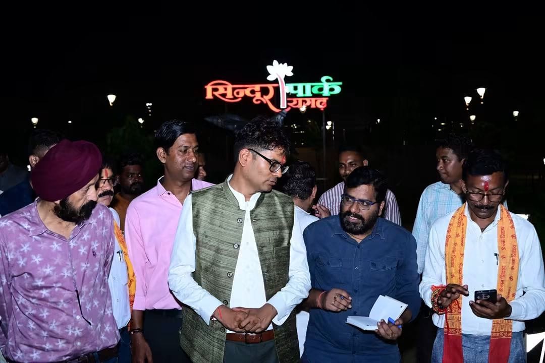 रायगढ़ में शौर्य और पराक्रम की गाथा को सहेजेगा सिंदूर पार्क, वित्त मंत्री ओ.पी. चौधरी ने किया निरीक्षण, सुविधाओं के विस्तार और ऑपरेशन सिंदूर की स्मृतियों को स्थायी रूप से संजोने दिए निर्देश