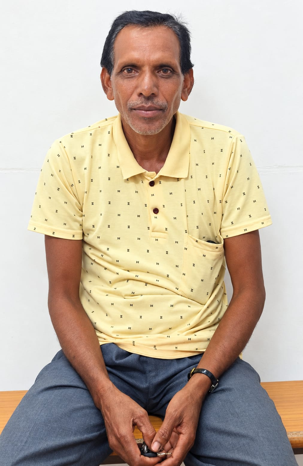 शिकायत दर्ज होते ही हरकत में आया प्रशासन, 24 घंटे के भीतर चालू हुआ खराब हैंडपंप; ग्रामीण संत राम ने जताया मुख्यमंत्री और जिला प्रशासन का आभार