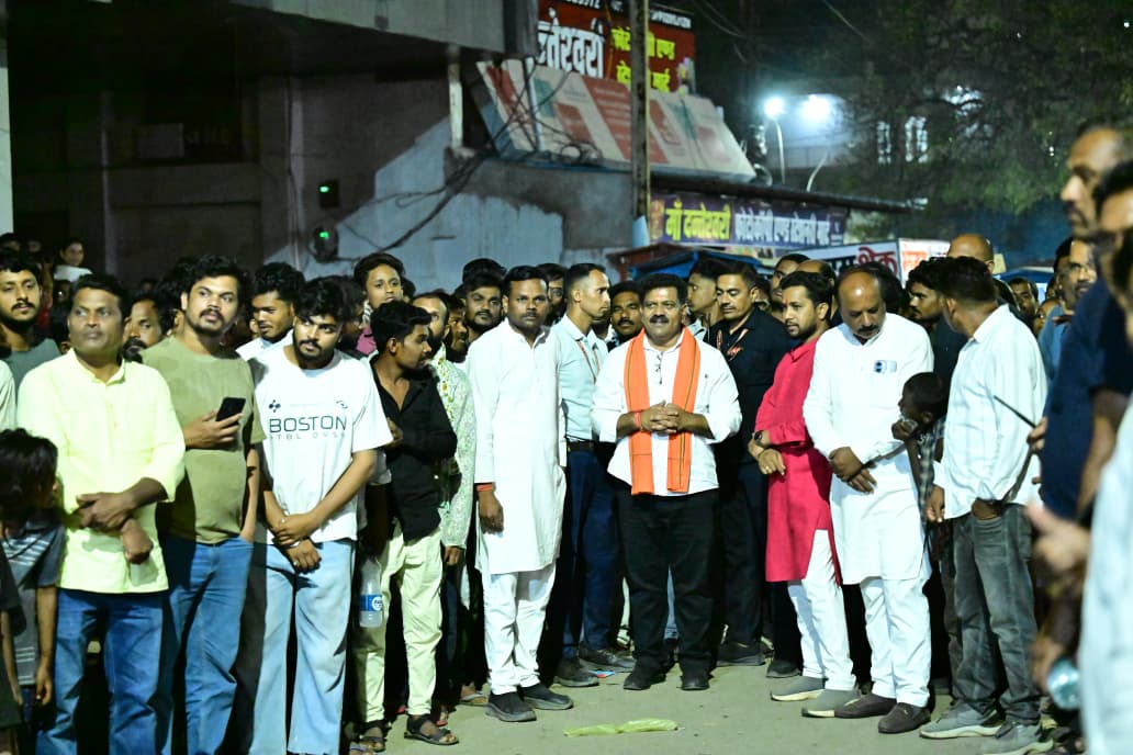 महाअष्टमी पर माता की भक्ति में रंगे उप मुख्यमंत्री विजय शर्मा, मां दंतेश्वरी, परमेश्वरी और चंडी मंदिर में की पूजा-अर्चना, खप्पर यात्रा में दर्शन कर श्रद्धालुओं के साथ गाए जसगीत