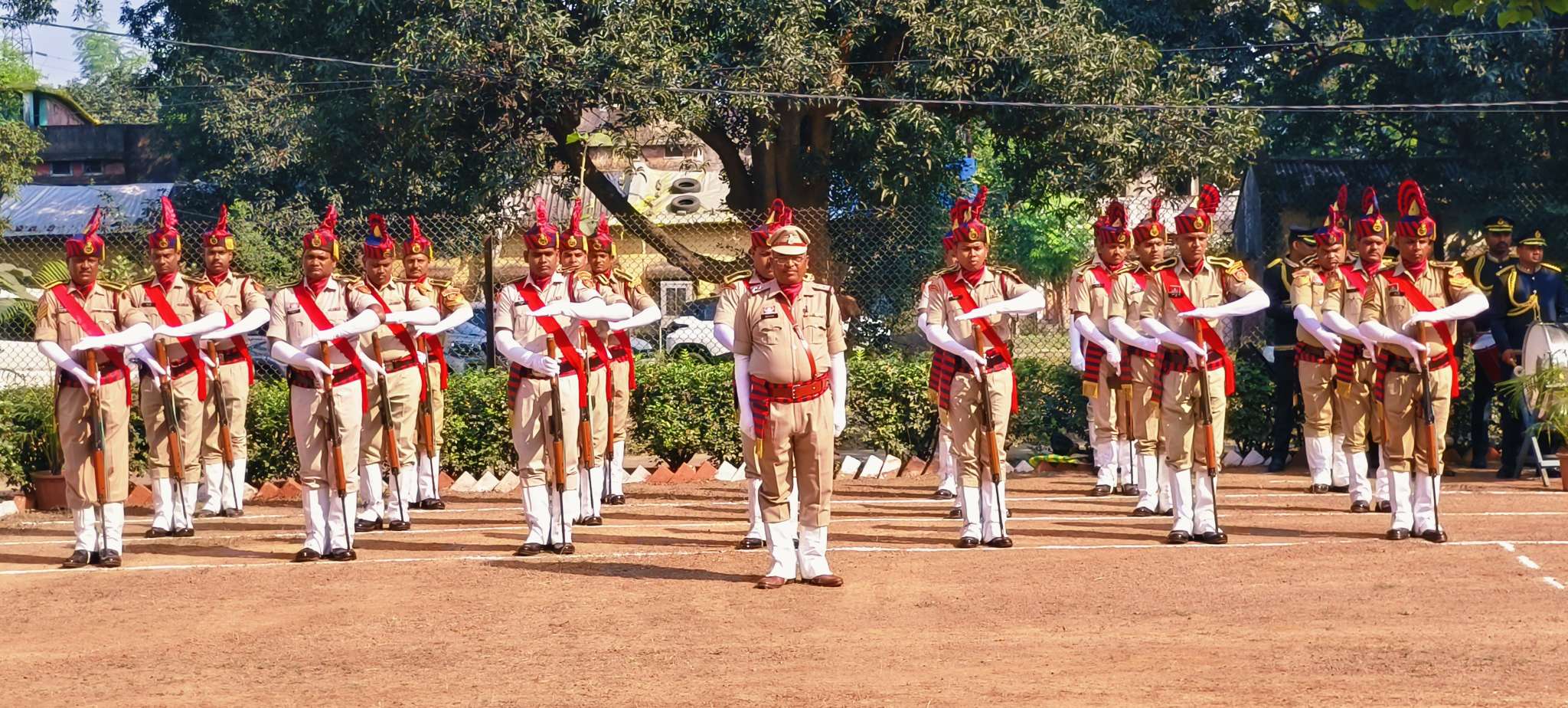 पुलिस स्मृति दिवस पर रायगढ़ पुलिस ने अमर शहीदों को किया नमन, 154 वीर पुलिसकर्मियों के नामों का हुआ वाचन, शहीद परिवारों का सम्मान कर उनकी समस्याओं के निराकरण का दिया भरोसा