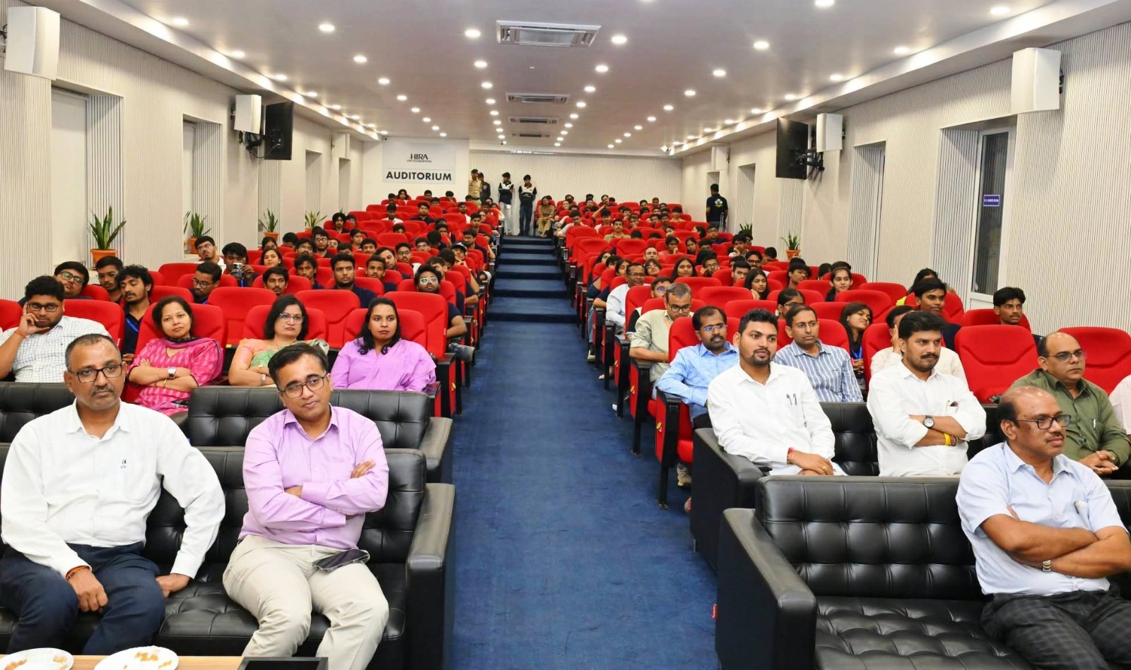 युवाओं के कंधों पर विकसित भारत के निर्माण की जिम्मेदारी, ज्ञान और नवाचार से देश को नई ऊंचाइयों पर ले जाने का आह्वान : अरुण साव