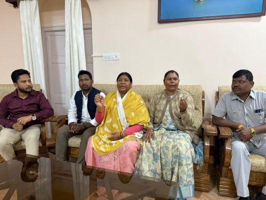 जनजातिय गौरव दिवस को लेकर भाजपा ने की प्रेस कांफ्रेंस :सरकार आदिवासियों को स्वतंत्रता संग्राम सेनानियों को सम्मान देने का महत्वपूर्ण प्रयास : विधायक श्रीमती रायमुनि भगत