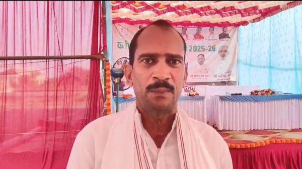 सरकार की पारदर्शी, संवेदनशील और स्पष्ट धान खरीदी नीति से&nbsp;किसानों में उत्साह का माहौल धान खरीदी केंद्रों की व्यवस्थाओं की किसानों ने की सराहना