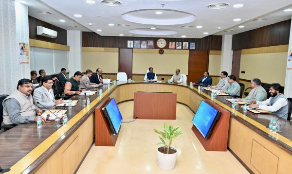 *मुख्यमंत्री श्री विष्णु देव साय की अध्यक्षता में आज हुई कैबिनेट की बैठक, राज्य के घरेलू विद्युत उपभोक्ताओं को बिजली बिल में रियायत देने के साथ ही कई महत्वपूर्ण निर्णय लिए गए* 