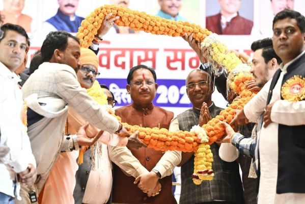 मुख्यमंत्री श्री साय सर्व रविदास समाज के शपथ ग्रहण समारोह में हुए शामिल,शिक्षा ही सामाजिक विकास का मूलमंत्र : मुख्यमंत्री विष्णु देव साय