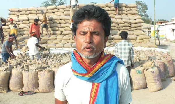 नवापाली के किसान ज्ञानसागर ने बेचा 117 क्विंटल धान, मुख्यमंत्री विष्णुदेव साय की किसान-हितैषी नीति से मिला भरोसा