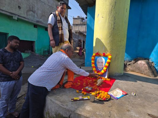श्रद्धेय अटल बिहारी वाजपेयी जी की जयंती पर जिले में मनाया गया सुशासन दिवस,गांव के अटल चौक में आयोजित हुए विभिन्न कार्यक्रम