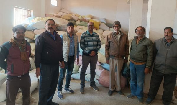 ABK : अवैध धान कारोबार पर प्रशासन का बड़ा प्रहार, तीन व्यापारिक प्रतिष्ठानों से 460.80 क्विंटल धान जप्त, व्यापारियों पर दर्ज हुए प्रकरण