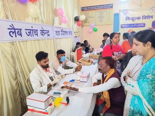 विशेष स्वास्थ्य शिविर में 242 हितग्राही हुए लाभान्वित,महापौर ने स्वास्थ्य शिविर का किया निरीक्षण,&nbsp;युवाओं को नशामुक्त रहने का दिया संदेश