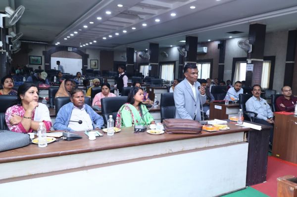 शहरी स्वास्थ्य सेवाओं के सुदृढ़ीकरण की दिशा में बड़ा कदम, रायगढ़ में राष्ट्रीय शहरी स्वास्थ्य मिशन अंतर्गत उन्मुखीकरण कार्यशाला संपन्न