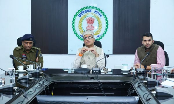 एलबीएसएनएए निदेशक श्री श्रीराम तरानिकांति का रायगढ़ दौरा, नागरिक सुविधाओं और प्रशासनिक कार्यप्रणाली का लिया जायजा