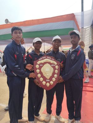 सरस्वती शिशु मंदिर उच्चतर माध्यमिक विद्यालय में हर्षोल्लास के साथ मनाया गया गणतंत्र दिवस समारोह,जिला स्तरीय परेड प्रतियोगिता में विद्यालय को द्वितीय स्थान