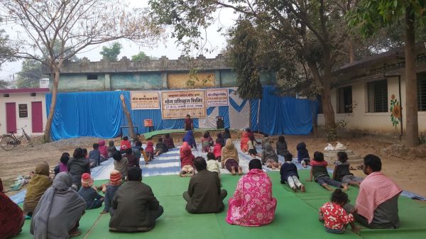 टपरदा में पांच दिवसीय योग शिविर संपन्न, सैकड़ों ग्रामीणों ने लिया लाभ,बीपी, शुगर व मोटापे से राहत के लिए कराया गया योग अभ्यास