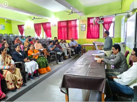 पीएमश्री शासकीय नटवर विद्यालय रायगढ़ में परिपूर्णता जांच, शैक्षणिक गुणवत्ता पर विशेष फोकस,कलेक्टर के निर्देश पर पीएमश्री नटवर विद्यालय में शैक्षणिक व प्रबंधन व्यवस्थाओं की सघन जांच