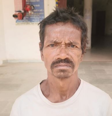 जिसने उंगली पकड़कर चलना सिखाया उसी ने छीनी जिंदगी: पिता ने गुस्से में खोया आपा, आंगनबाड़ी सहायिका बेटी को टांगी से उतारा मौत के घाट, पुलिस ने आरोपी को भेजा सलाखों के पीछे