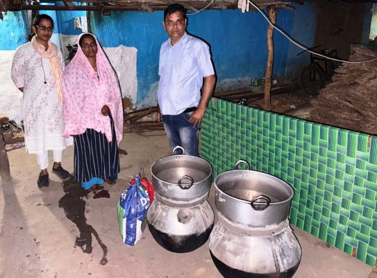 ऑपरेशन आघात&rdquo; का रायगढ़ में बड़ा असर: पुसौर, छाल, खरसिया और कोतवाली पुलिस की ताबड़तोड़ कार्रवाई में अवैध शराब कारोबारियों पर कसा शिकंजा, 5 आरोपी गिरफ्तार,