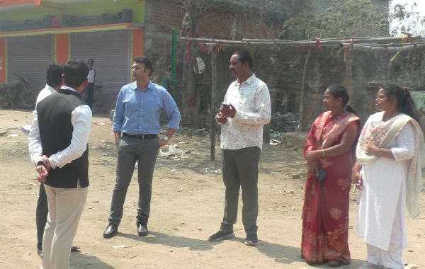 तमनार के कायाकल्प की तैयारी तेज, कलेक्टर मयंक चतुर्वेदी ने किया चौक-चौराहों और बाजार क्षेत्र का निरीक्षण, सौंदर्यीकरण व आधारभूत सुविधाओं के सुदृढ़ीकरण के लिए समग्र कार्ययोजना बनाने के निर्देश