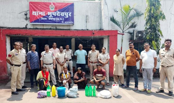 भूपदेवपुर क्षेत्र में अवैध महुआ शराब के खिलाफ बड़ी कार्रवाई, पुलिस-आबकारी की संयुक्त दबिश में 92.5 लीटर शराब व 200 किलो महुआ लाहन जब्त