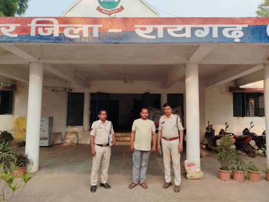 मंत्रालय में नौकरी का झांसा देकर 20 लाख से ज्यादा की ठगी, आरोपी गिरफ्तार, फरार साथी की तलाश में दबिश जारी, फर्जी चेक देकर किया गुमराह, अब कानून के शिकंजे में आया महाठग&nbsp;