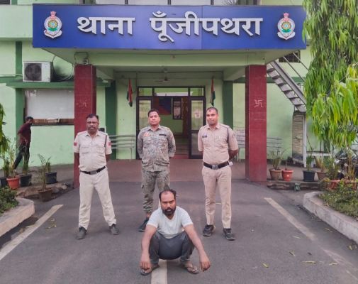 किराया मांगने पर भड़का गुस्सा बना जानलेवा हमला: पूंजीपथरा की रंजीत कॉलोनी में प्लांटकर्मी पर डंडों से ताबड़तोड़ वार, पुलिस की त्वरित कार्रवाई में आरोपी गिरफ्तार