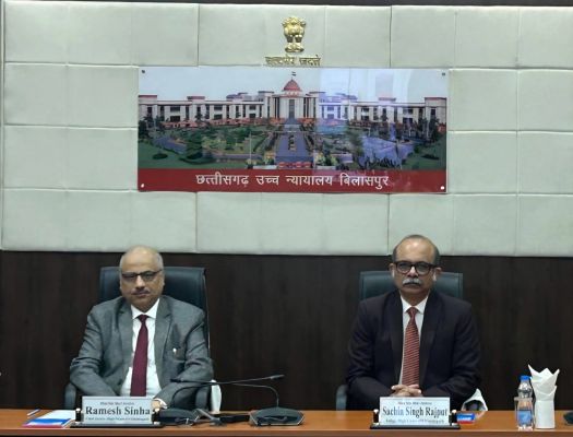खरसिया में जिला एवं अपर सत्र न्यायालय का शुभारंभ, न्यायिक अधोसंरचना को मिला नया विस्तार,मुख्य न्यायाधिपति रमेश सिन्हा ने वर्चुअल माध्यम से किया उद्घाटन
