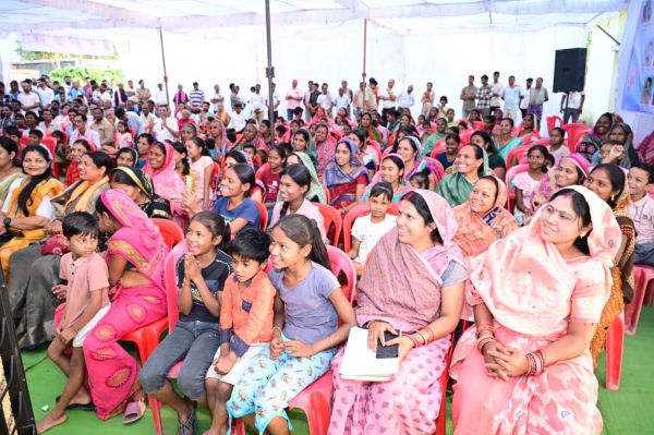 रायगढ़ विधानसभा के 05 ग्रामों में विभिन्न विकास कार्यों का किया लोकार्पण-भूमिपूजन ,वित्त मंत्री ने करोड़ों रुपयों के कार्यों की दी सौगात,गांव चलो अभियान&rdquo; के तहत जनसंवाद, समस्याओं के त्वरित समाधान पर जोर