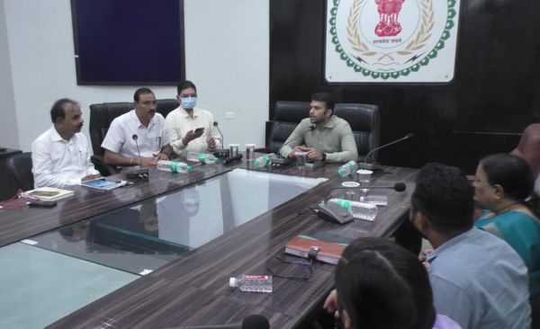 अनुशासन, आत्मविश्वास और निरंतर मेहनत सफलता की सबसे बड़ी कुंजी-कलेक्टर ,प्रतिभाशाली विद्यार्थियों से संवाद में बोले कलेक्टर-कॉलेज के साथ ही शुरू करें भविष्य की तैयारी