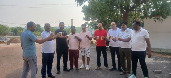 भीषण गर्मी के बीच सेहत बचाने की अनोखी पहल: जशपुर का युवा समूह &lsquo;सूर्यमंडलम&rsquo; लोगों को पारंपरिक पेय अपनाने के लिए कर रहा प्रेरित