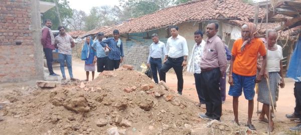 पंचायत समाधान मंच&rdquo; बना ग्रामीण समस्याओं के त्वरित समाधान का प्रभावी माध्यम ,रास्ता विवाद से लेकर पेयजल समस्या तक, आपसी सहमति से गांवों में मिल रहा स्थायी समाधान