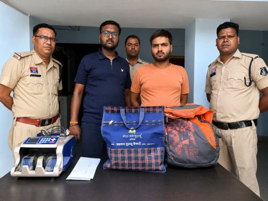 IPL फाइनल पर करोड़ों का सट्टा! रायगढ़ पुलिस का बड़ा एक्शन, 32 लाख नकद बरामद, ऑनलाइन बेटिंग सिंडिकेट का भंडाफोड़
